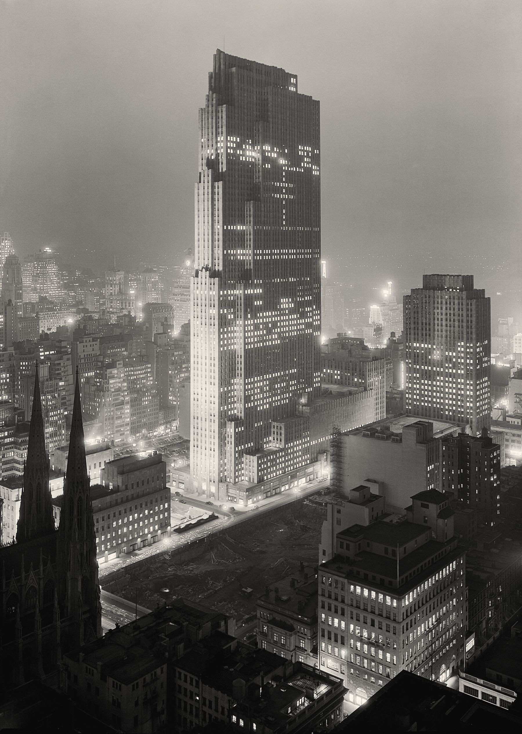Rockefeller Center, 1933: The RCA Building at night, December 1933, photographed by Samuel H. Gottscho. Raymond Hood was one of the complex’s architects.
