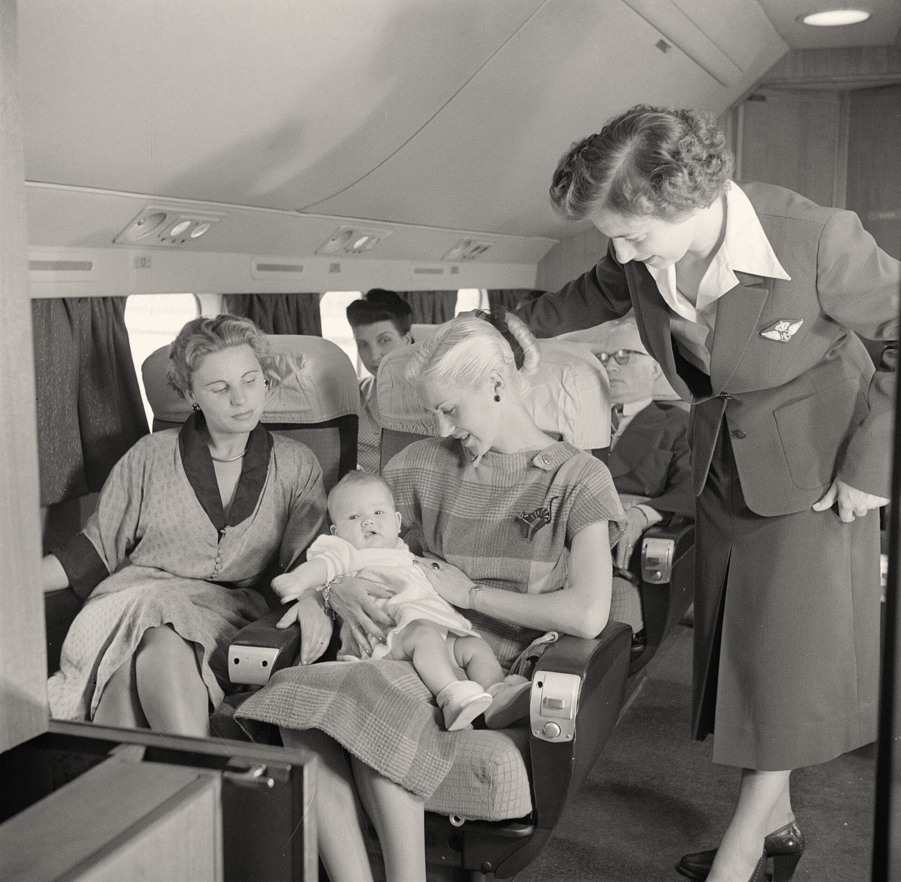 1950: Passengers in a KLM airliner at Schiphol. That year the world counted 25 million international tourist arrivals.